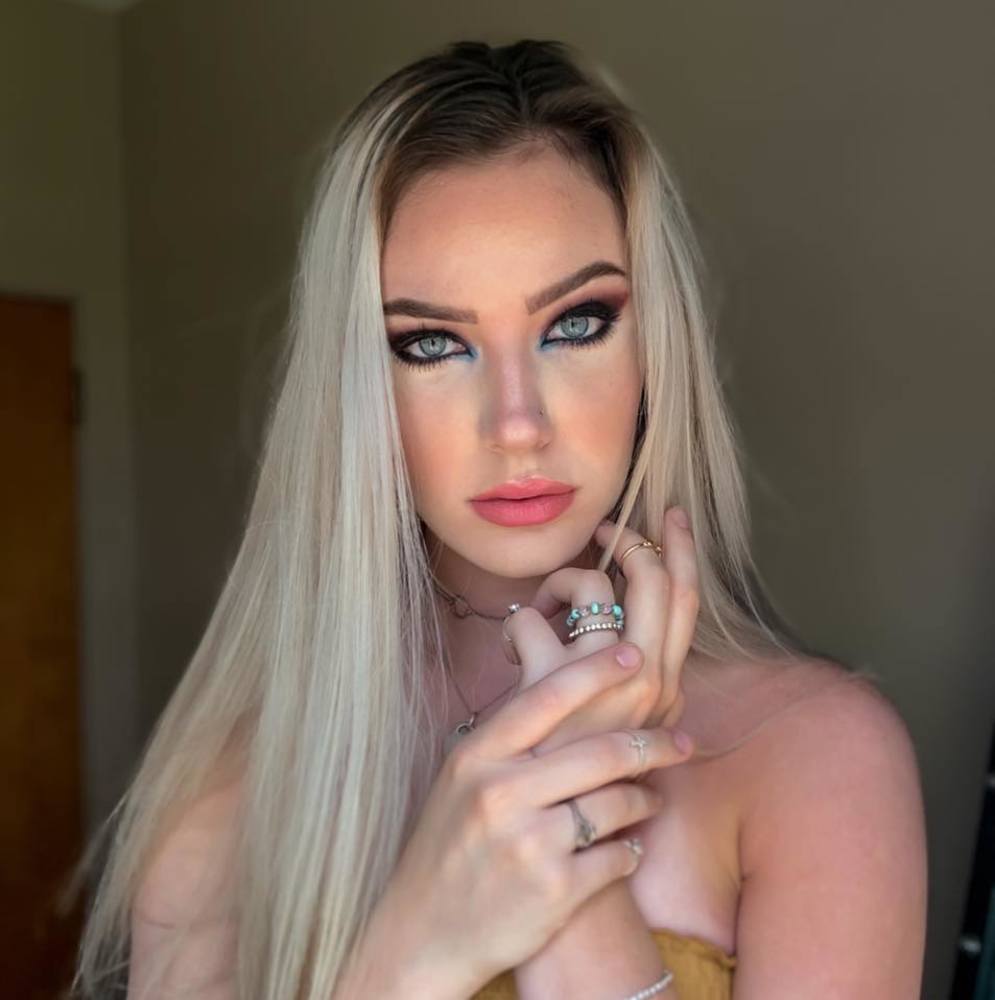 Meet your Posher, Audrey